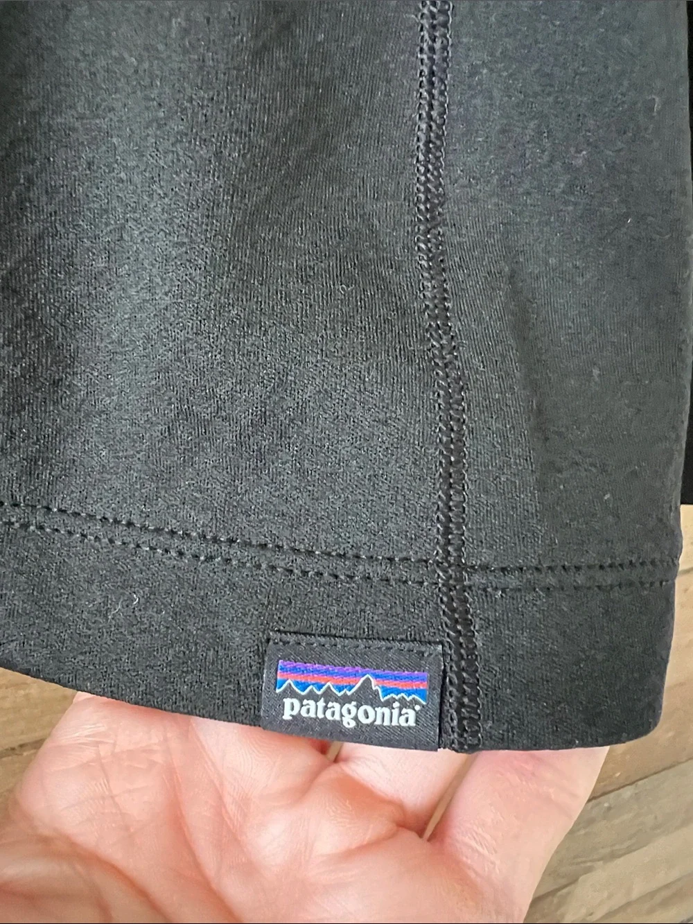 Patagonia Women's Capilene Midweight Zip-Neck Pullover in Black Size Large - Picture 4 of 8